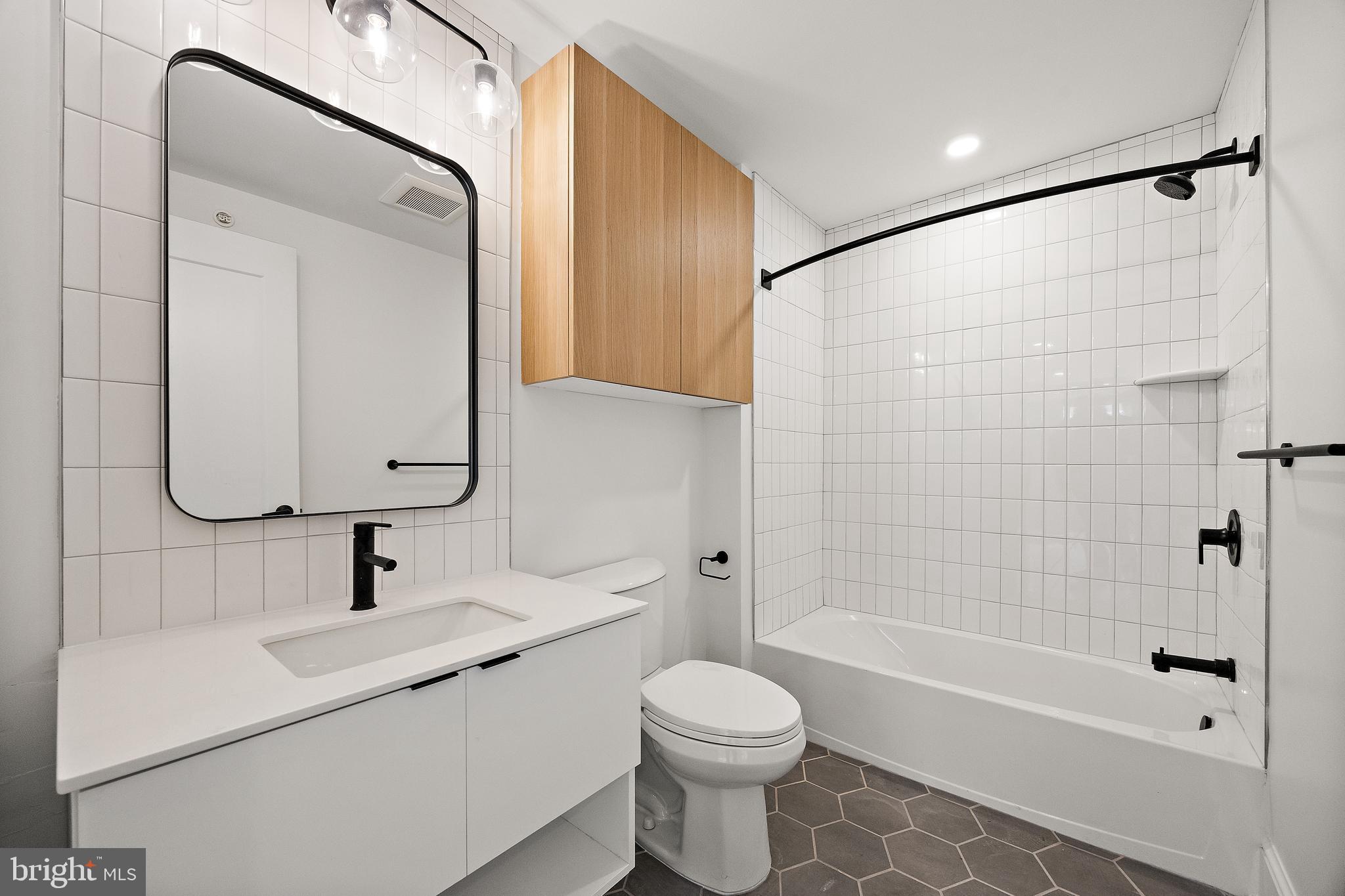 839-841 N TATNALL ST #203