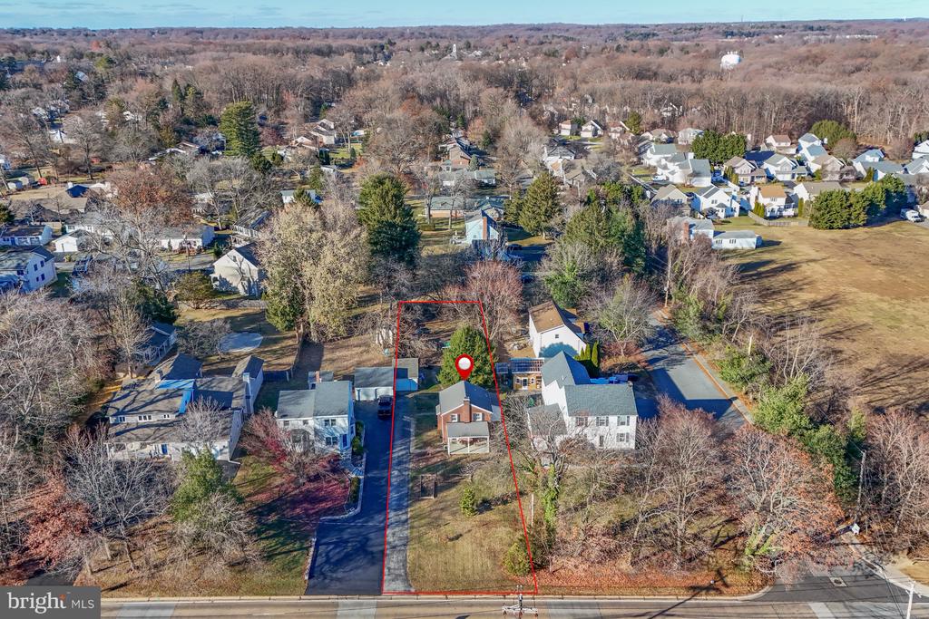 2015 Veale Rd