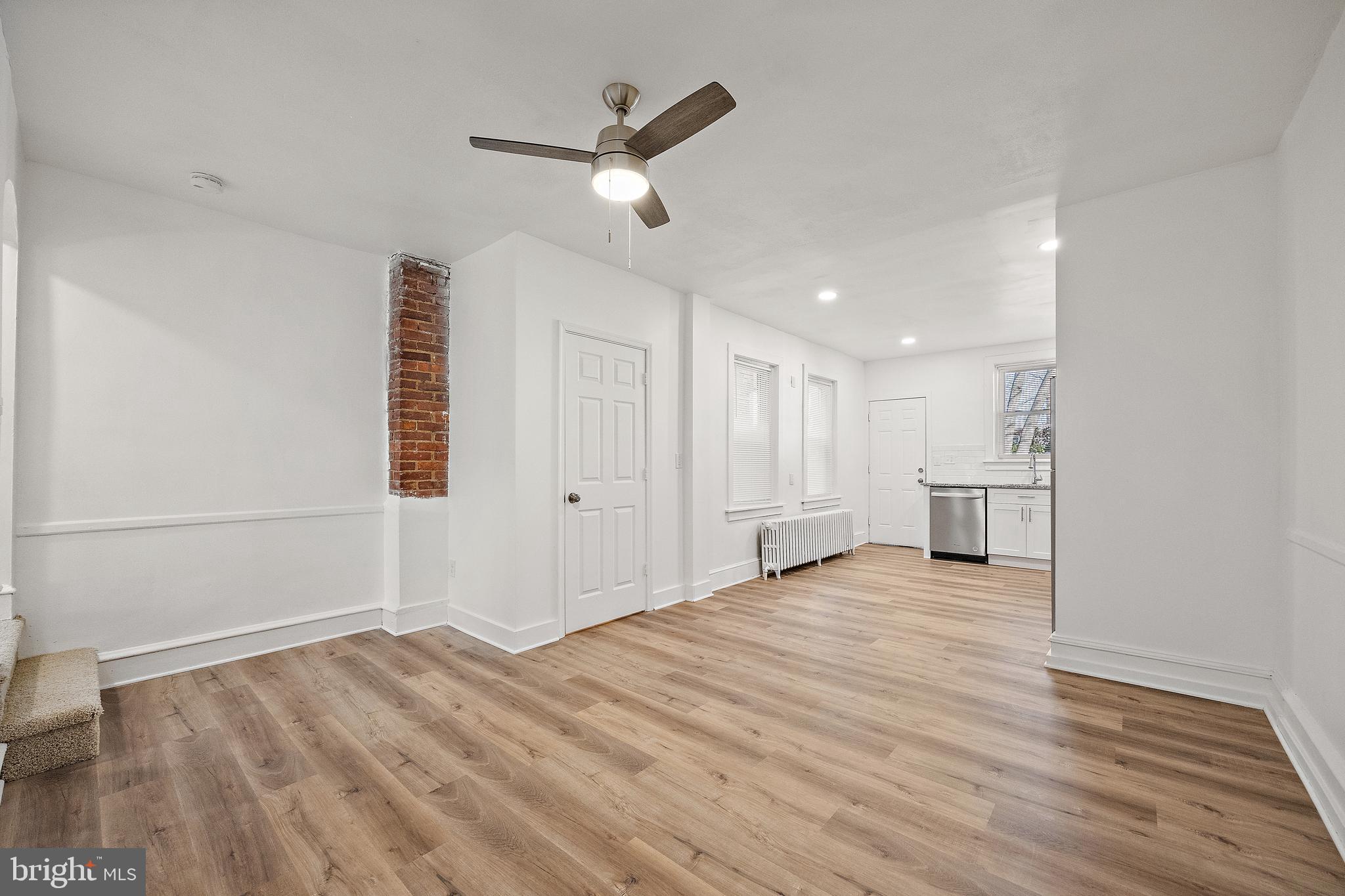1715 W 8TH ST