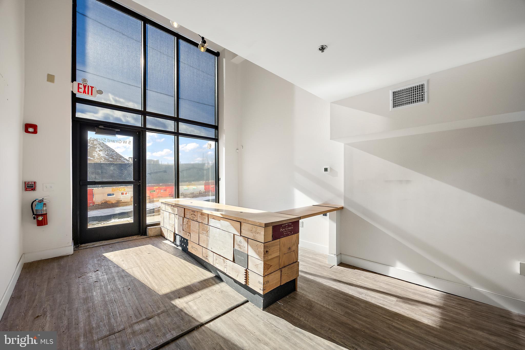 5 Girard St