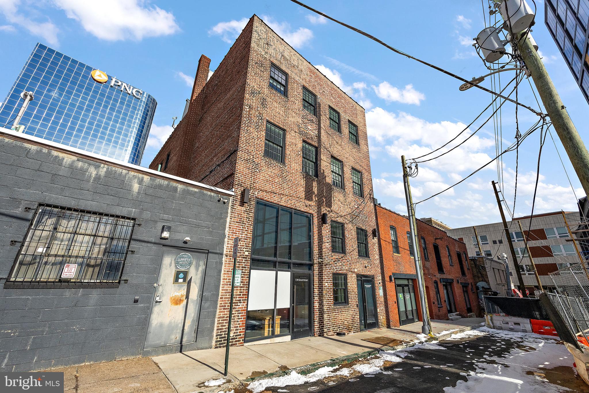 5 Girard St