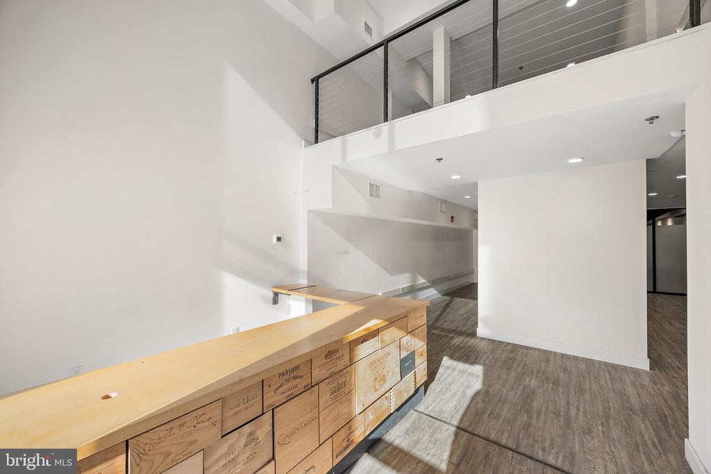 5 Girard St