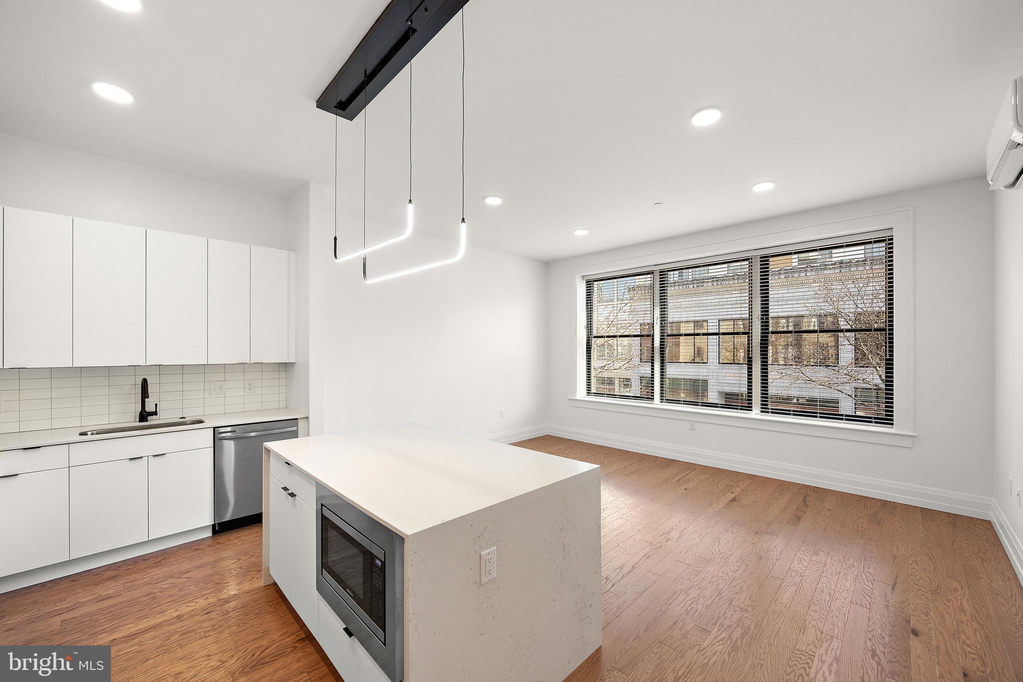 801 N MARKET ST #209