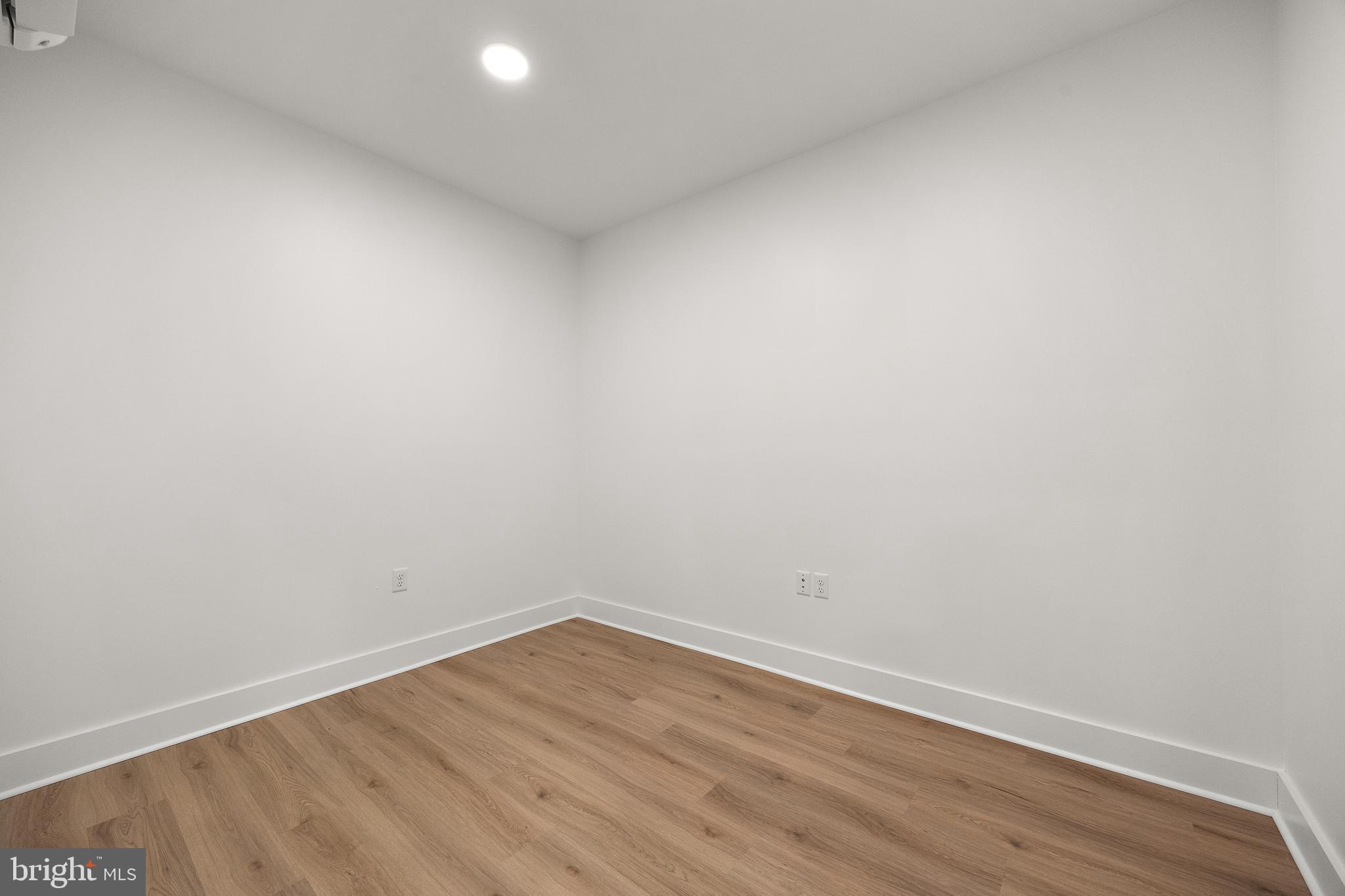 801 N MARKET ST #302