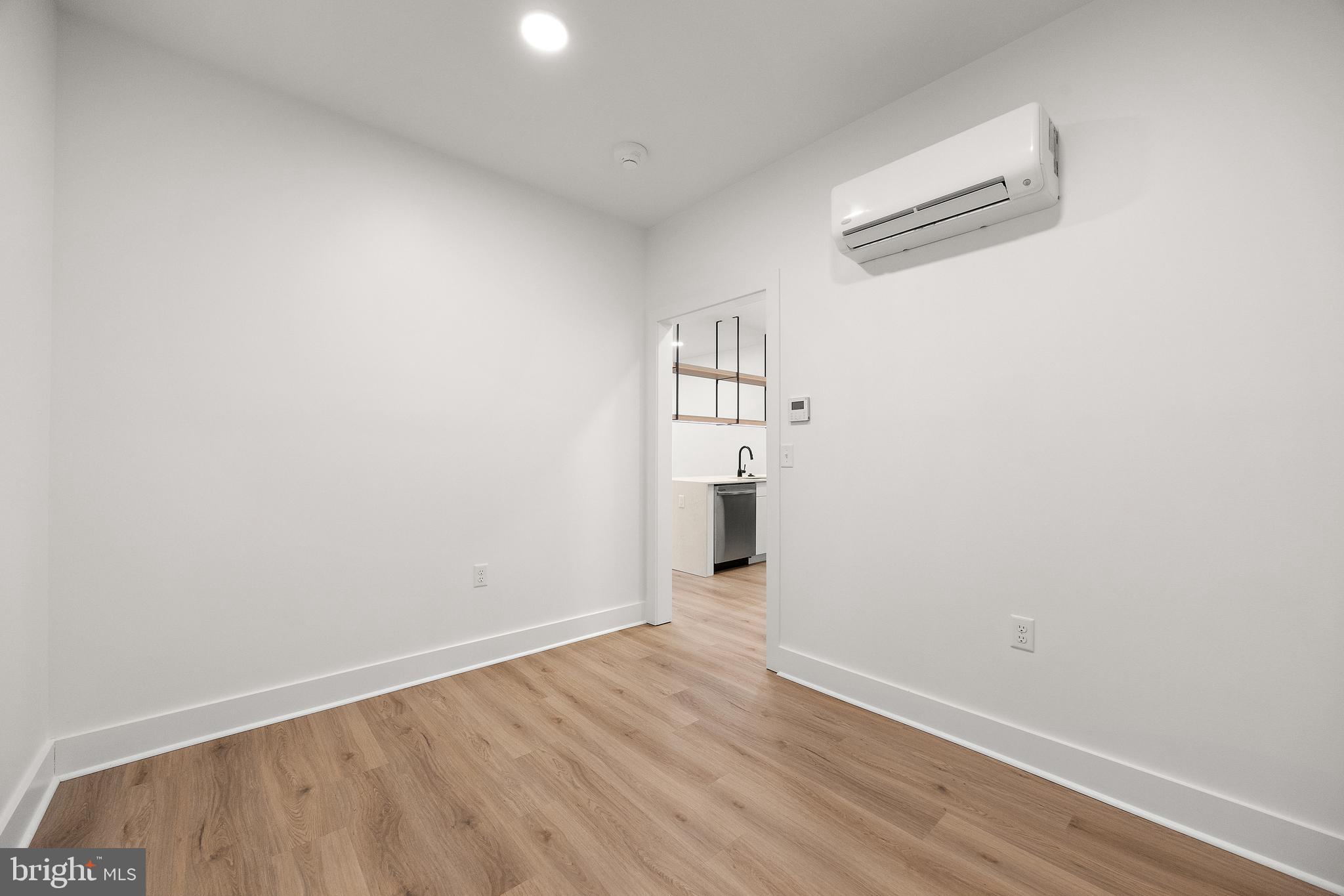 801 N MARKET ST #302