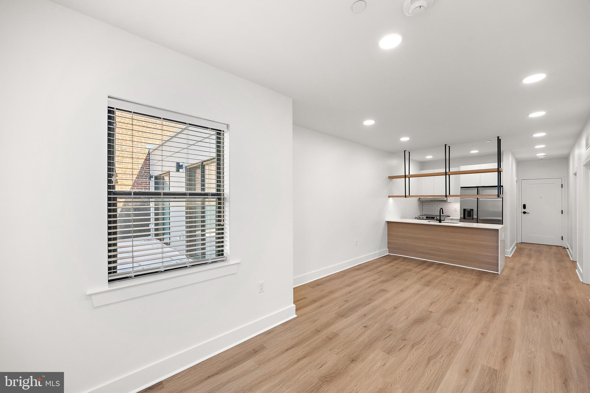 801 N MARKET ST #302