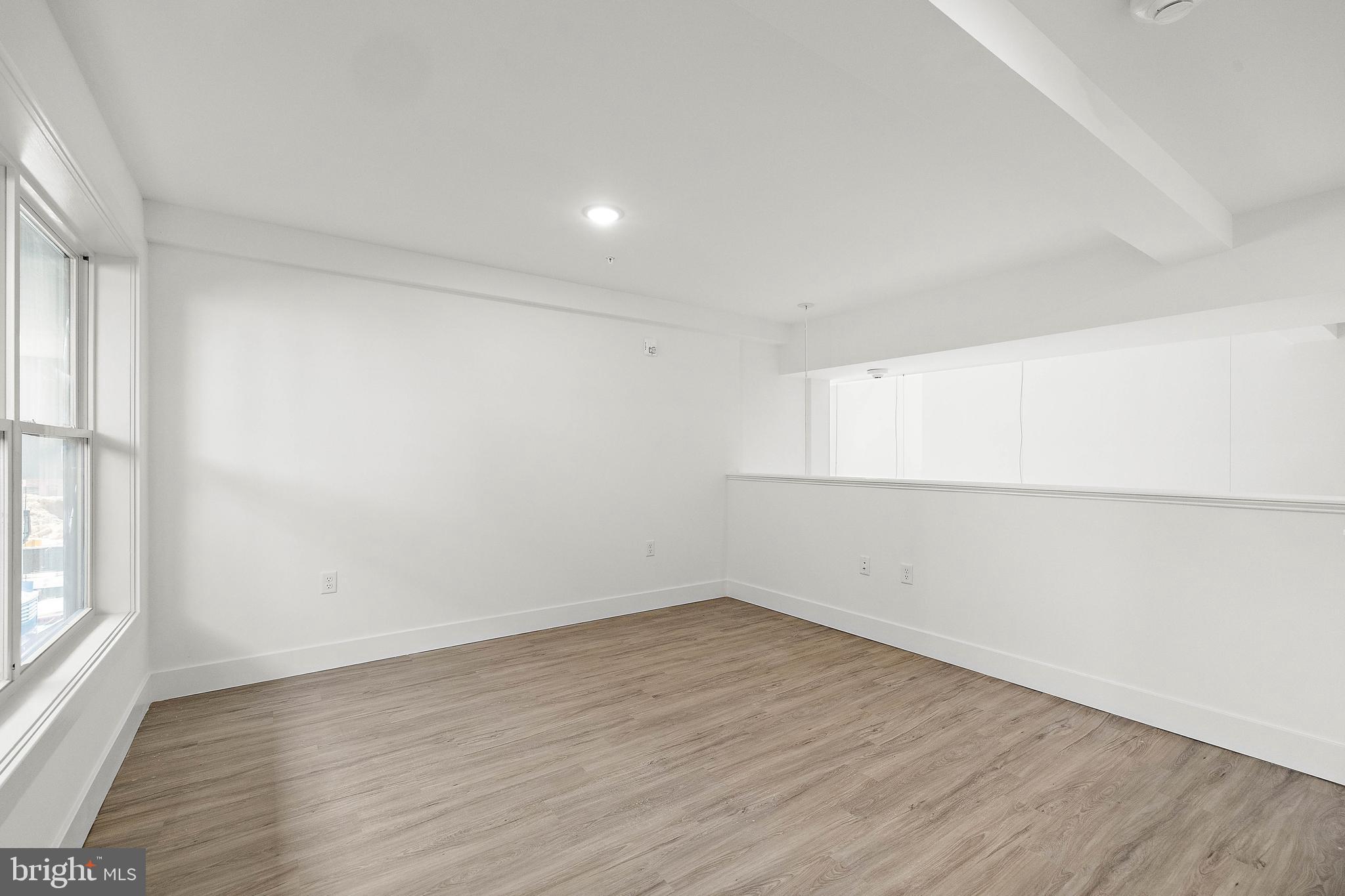15 GIRARD ST #101
