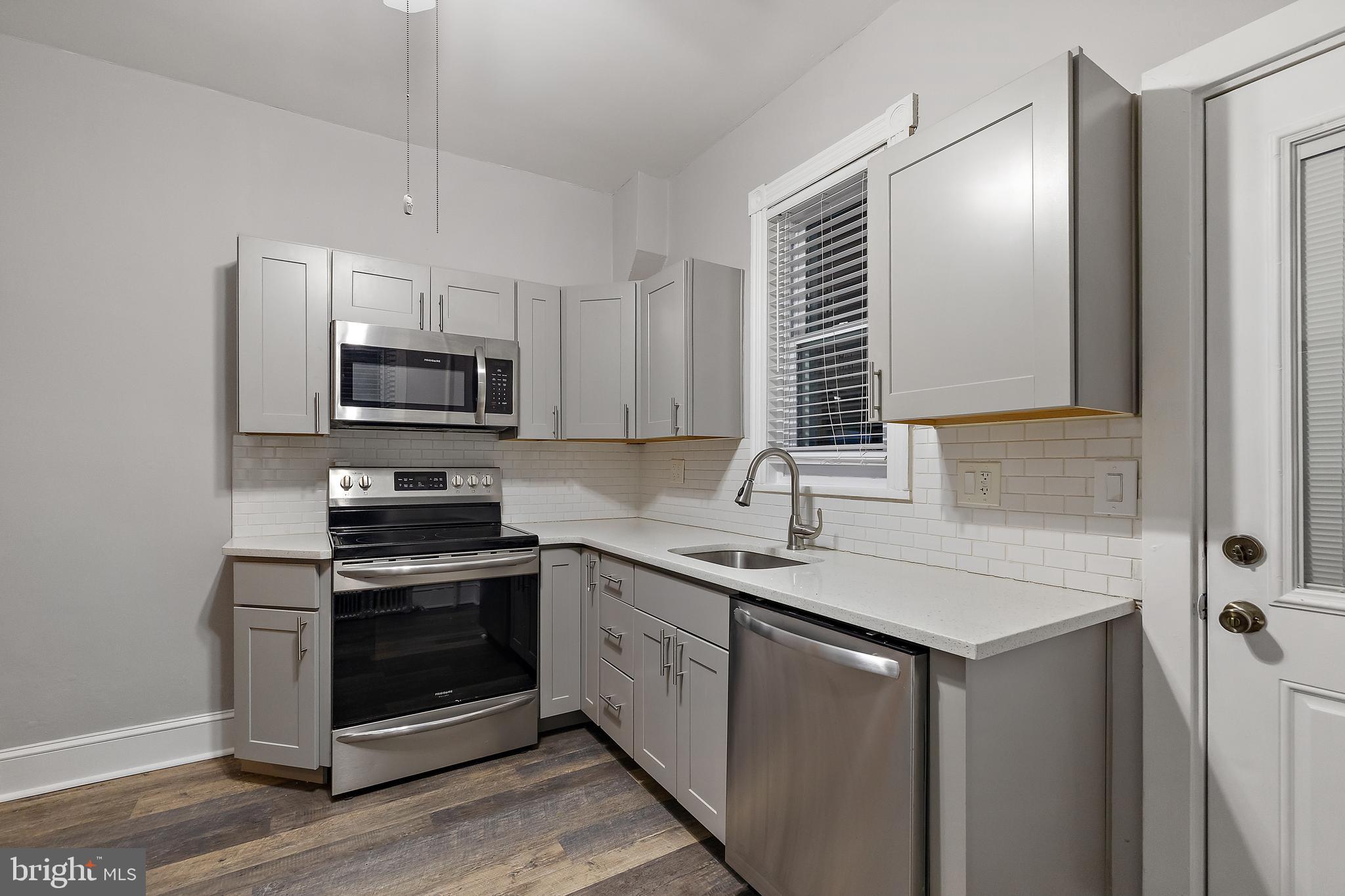 1514 N VAN BUREN ST #1