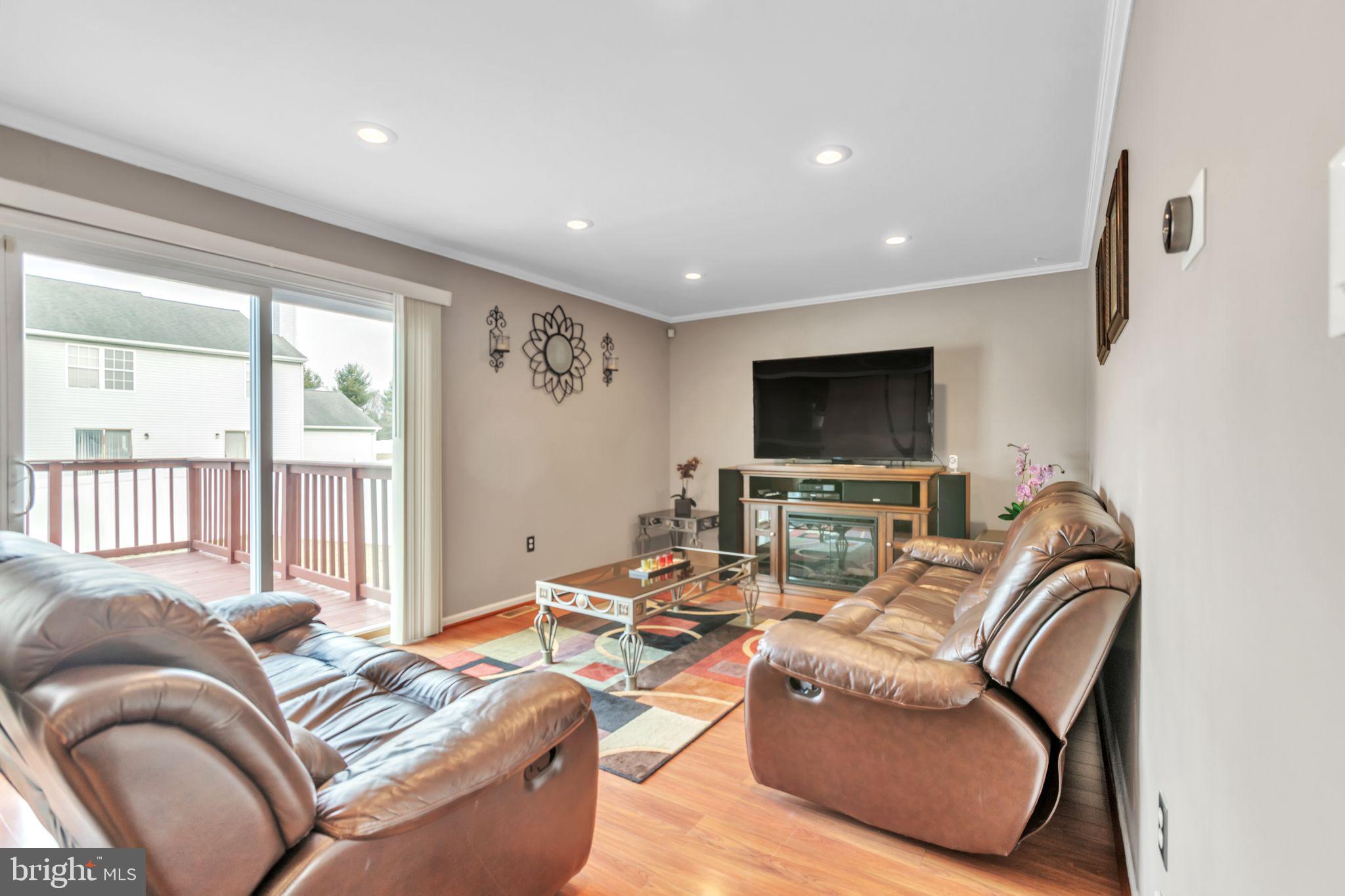 211 Romeo Dr