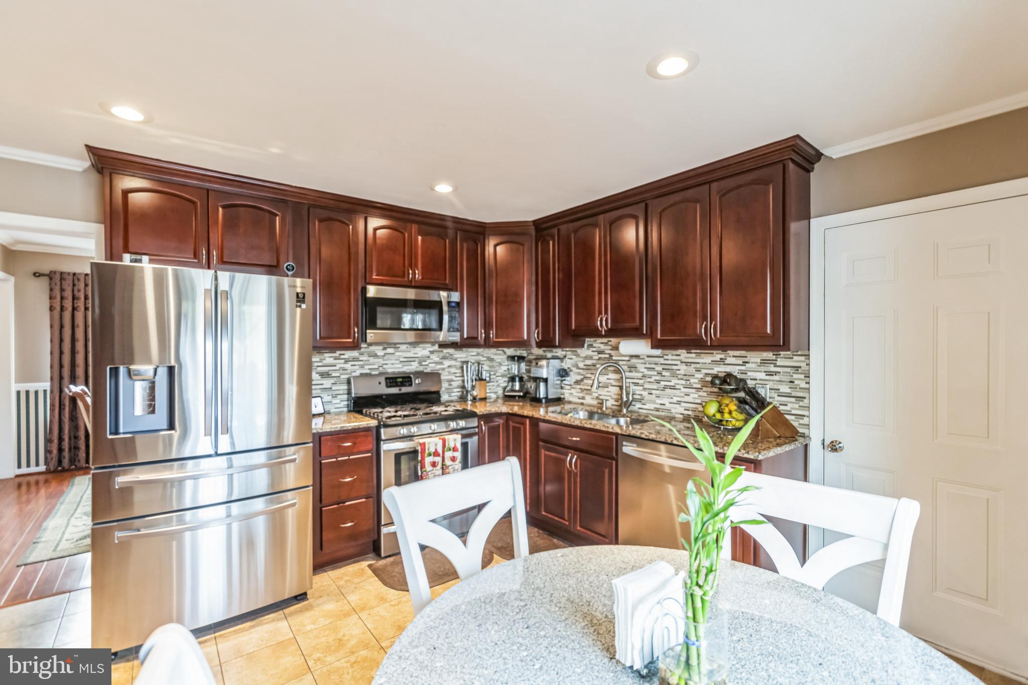 211 Romeo Dr