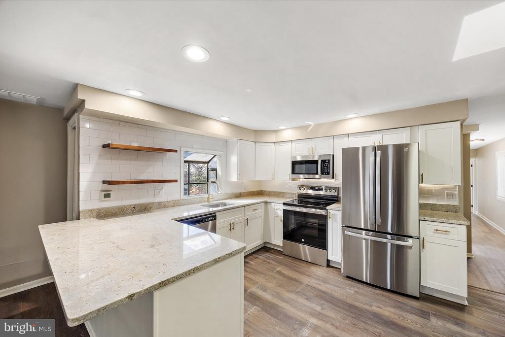 413 WASHINGTON ST #UNIT 3