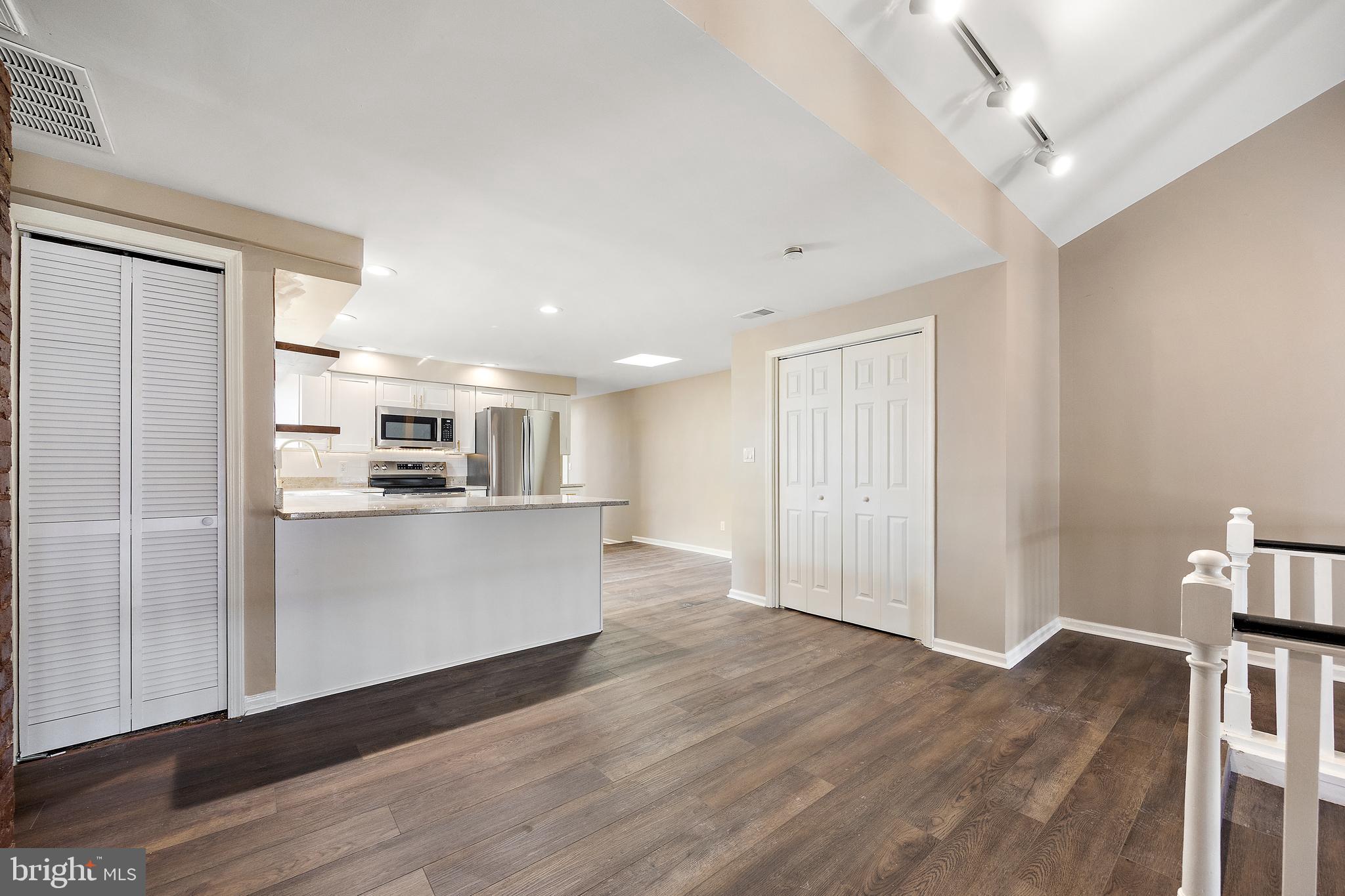 413 WASHINGTON ST #UNIT 3
