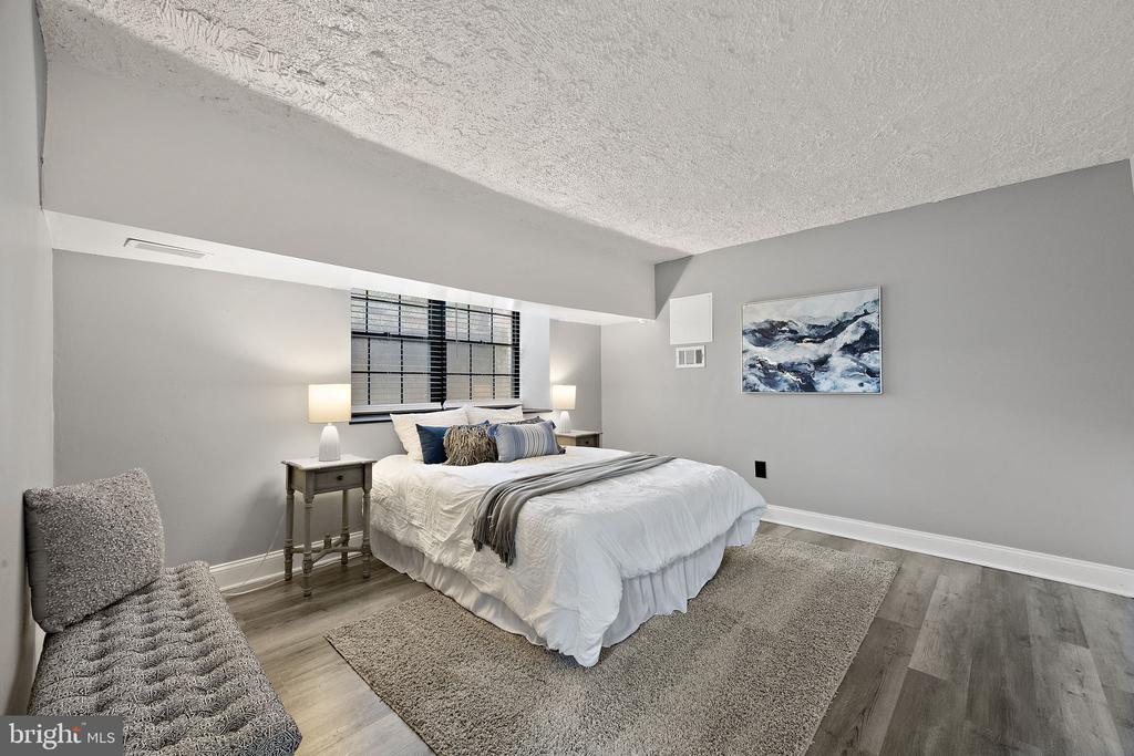 1305-Unit N Broom St #1
