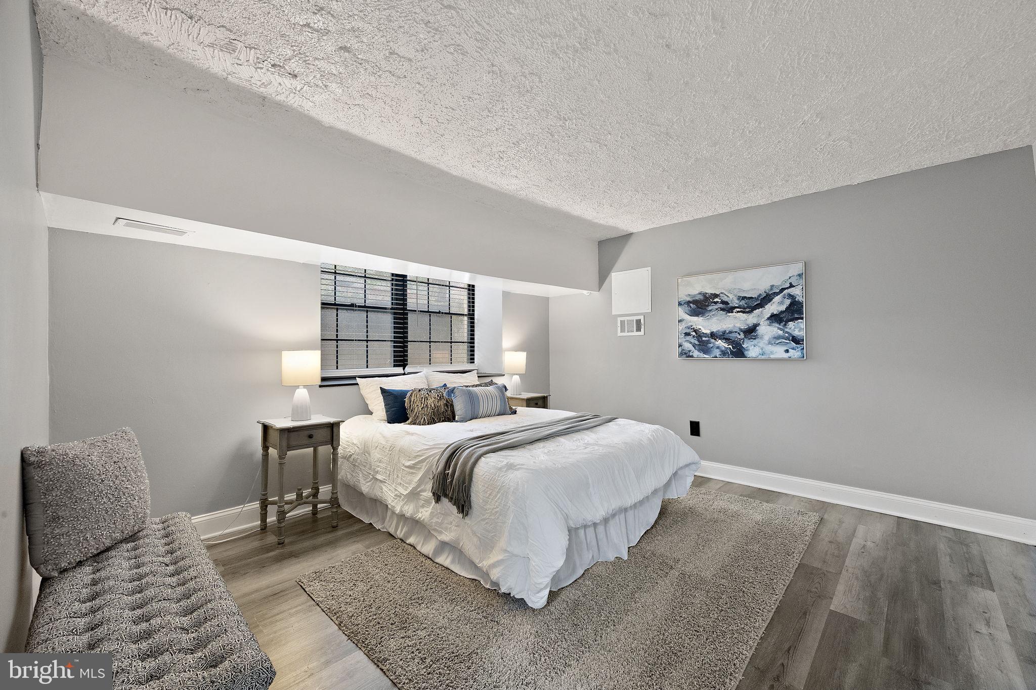1305-Unit N Broom St #1