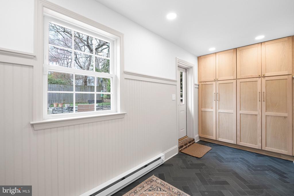1104 Norbee Dr
