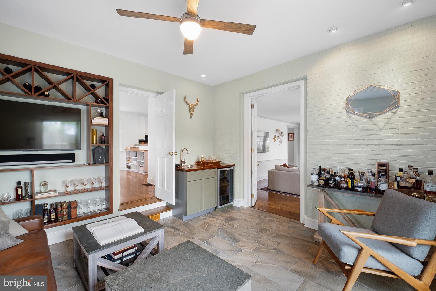 1104 Norbee Dr