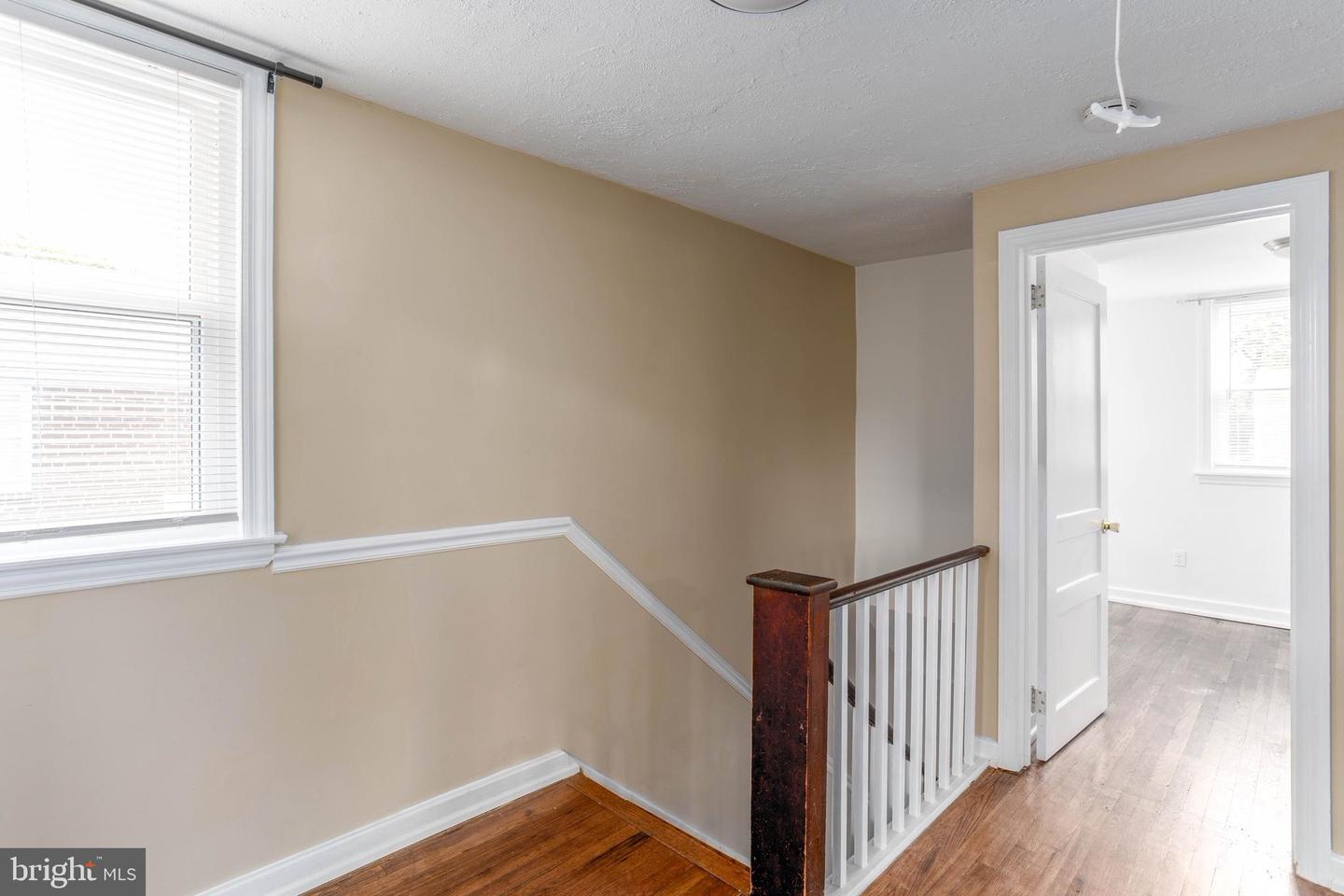 8 MARVILO AVE