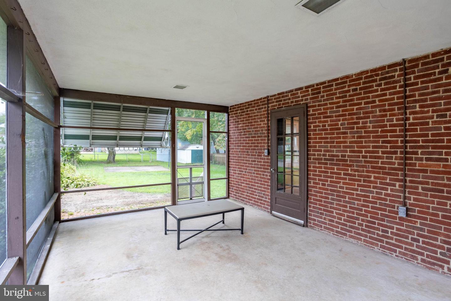 8 MARVILO AVE