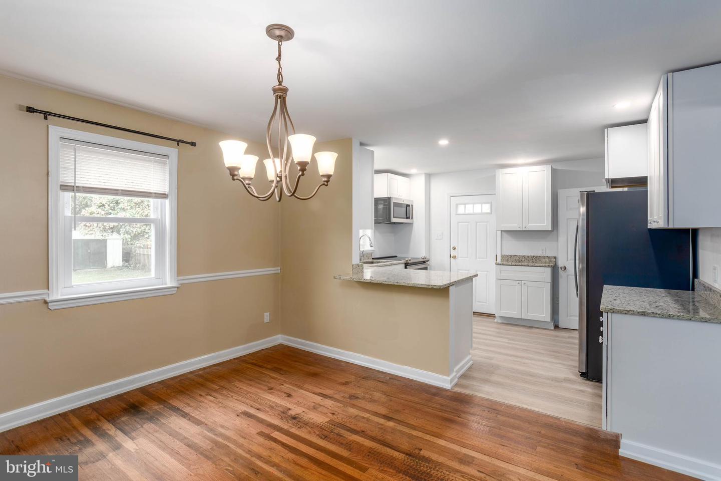 8 MARVILO AVE