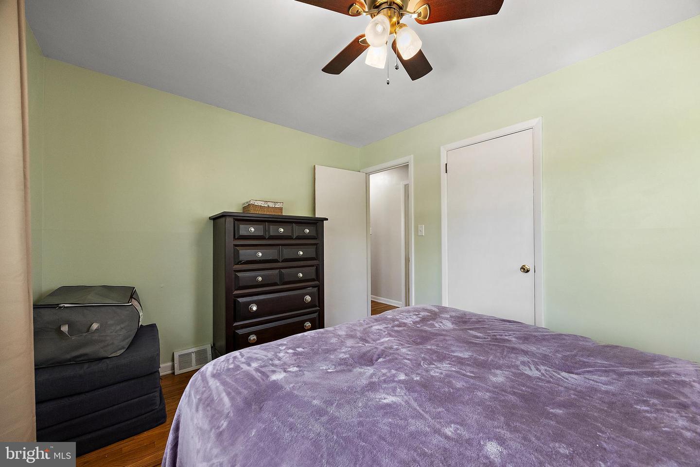 1313 Greenleaf Rd