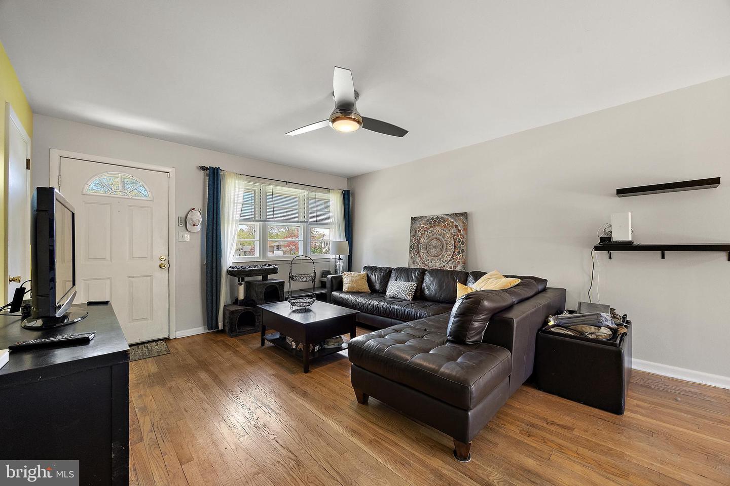 1313 Greenleaf Rd