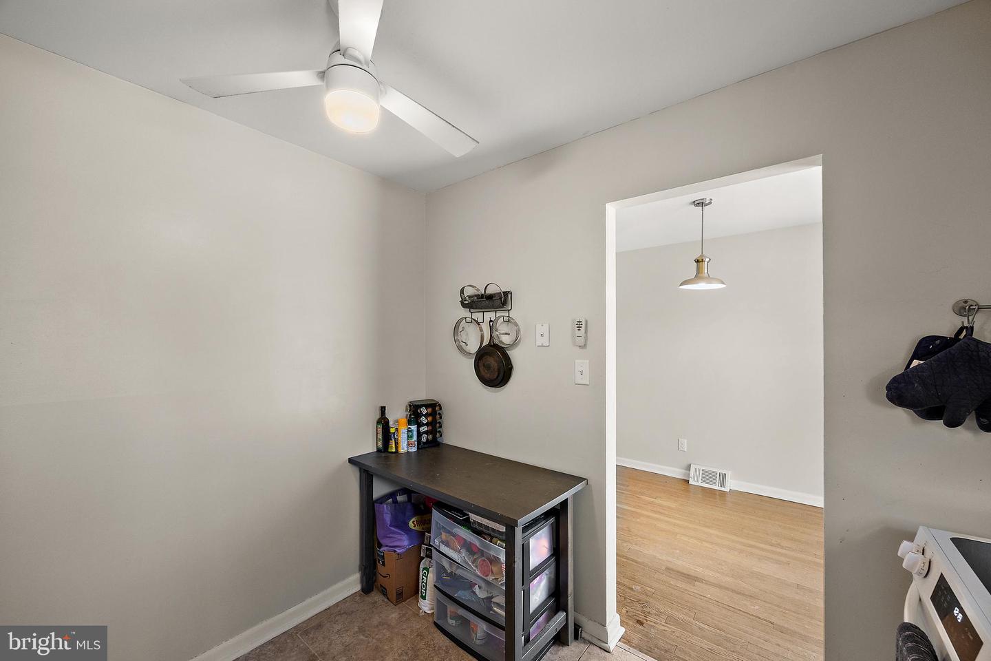 1313 Greenleaf Rd