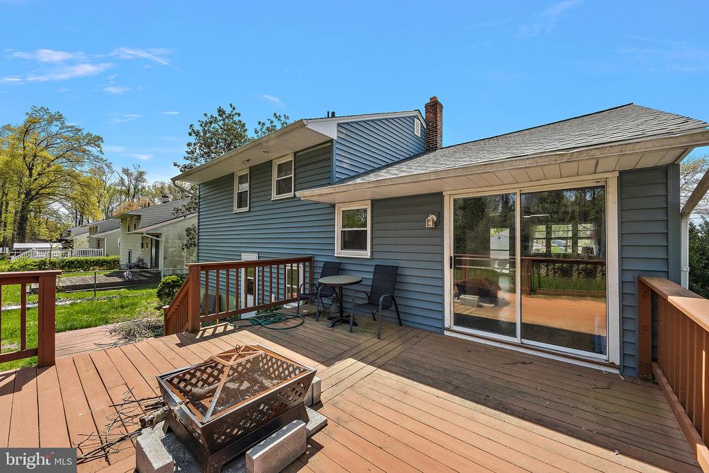 1313 Greenleaf Rd