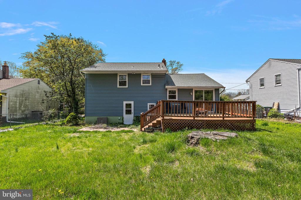 1313 Greenleaf Rd