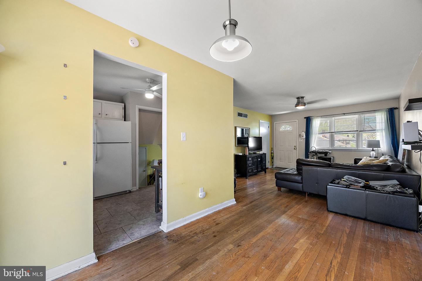 1313 Greenleaf Rd