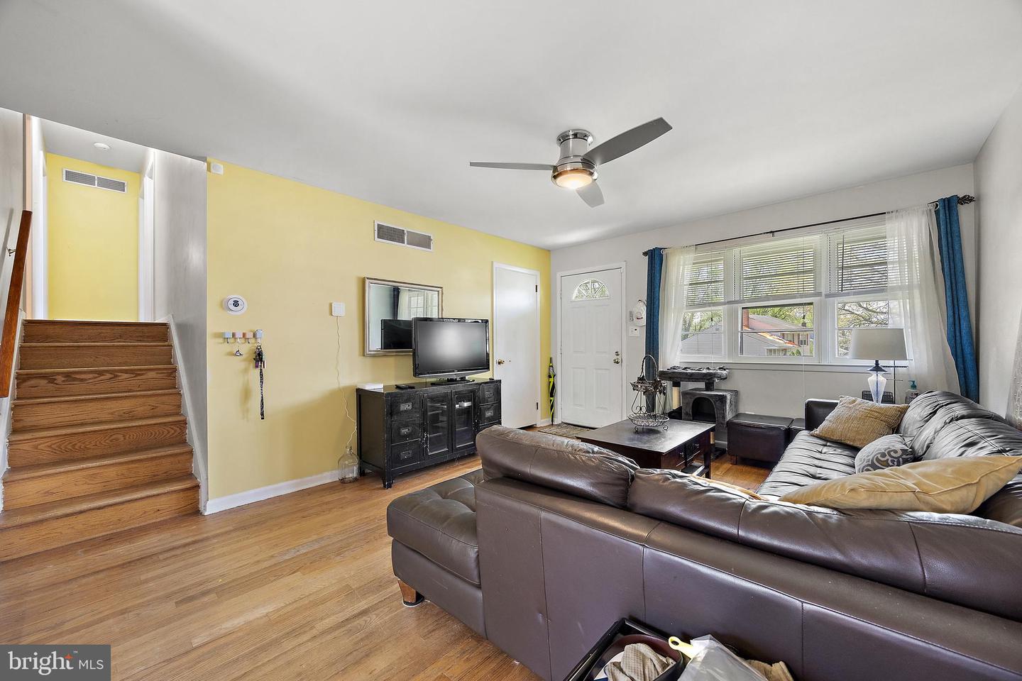 1313 Greenleaf Rd