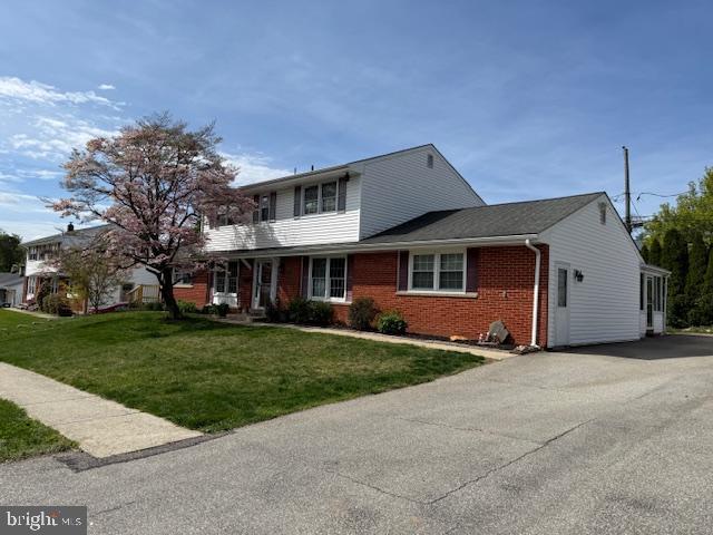 8 Wheatfield Dr
