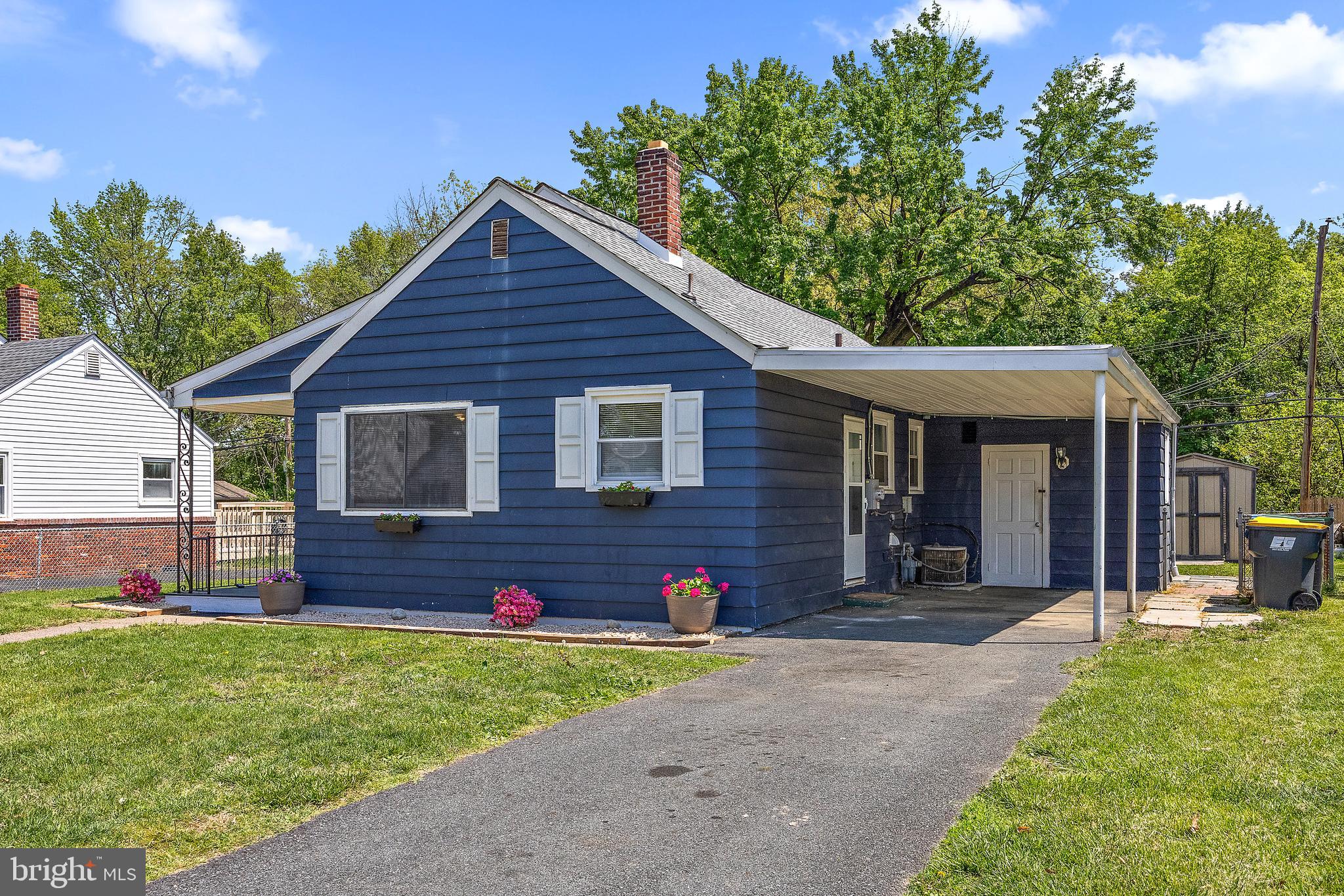 36 Yale Ave