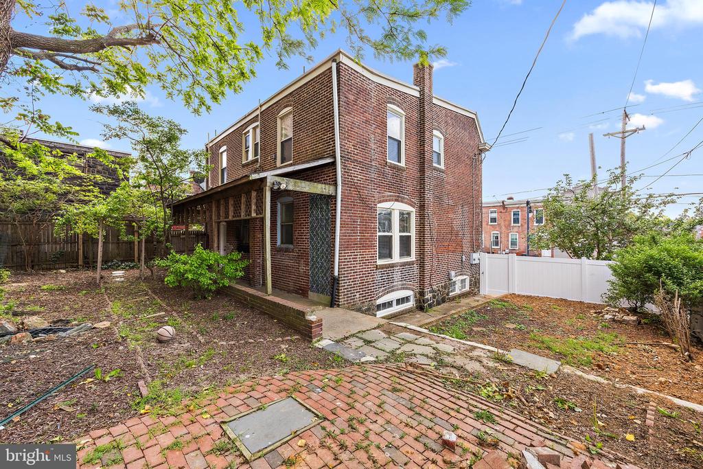 808 N LINCOLN ST #1