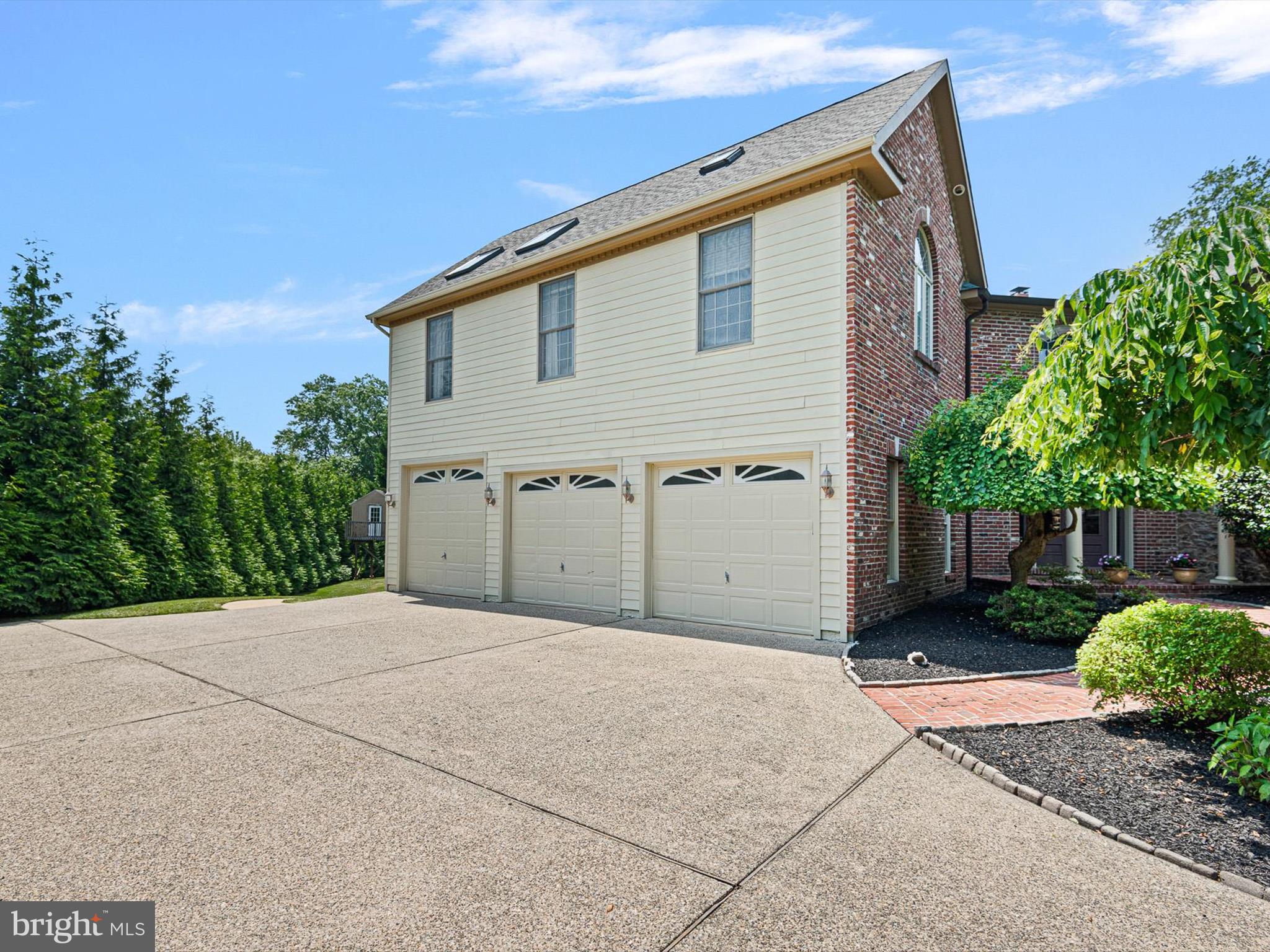 107 Gillians Way