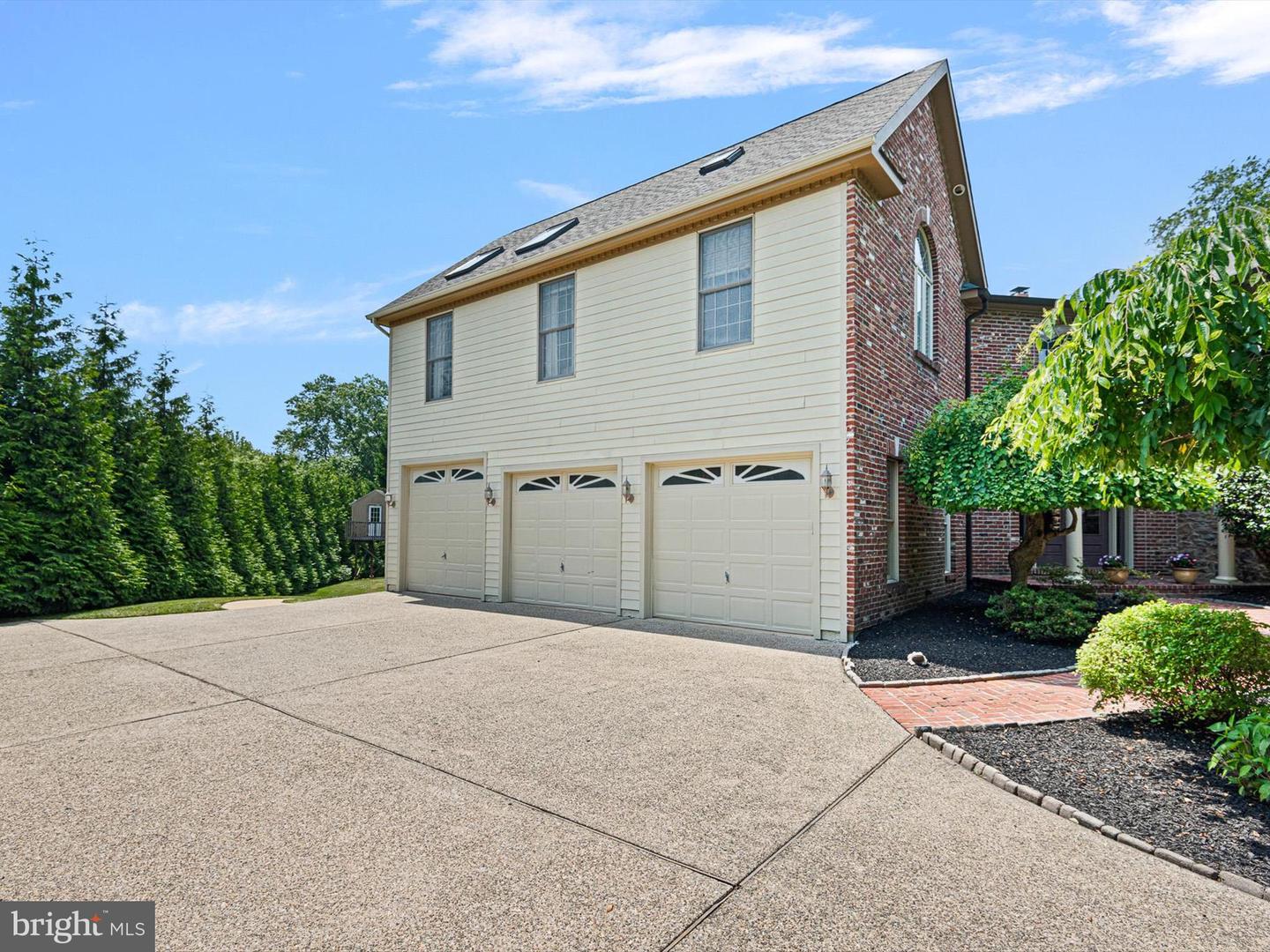 107 Gillians Way