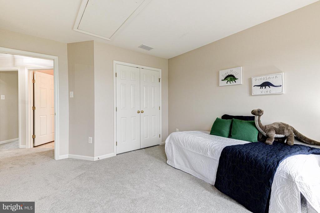 757 Wood Duck Ct