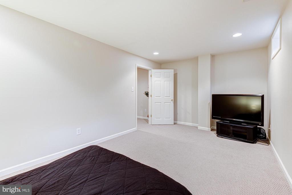757 Wood Duck Ct
