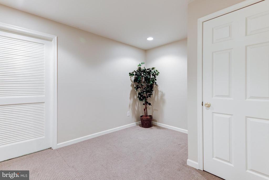 757 Wood Duck Ct