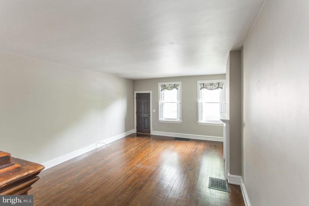 1333 N DUPONT