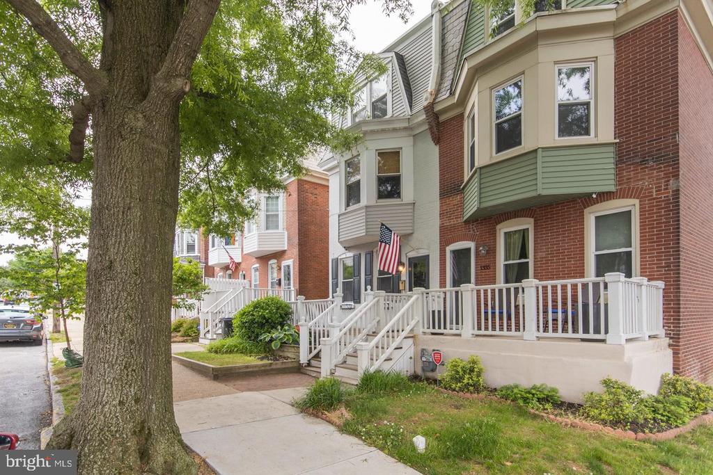 1333 N DUPONT