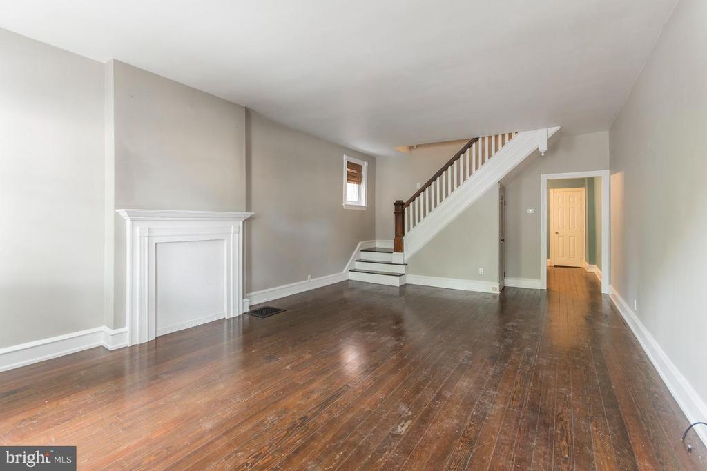 1333 N DUPONT