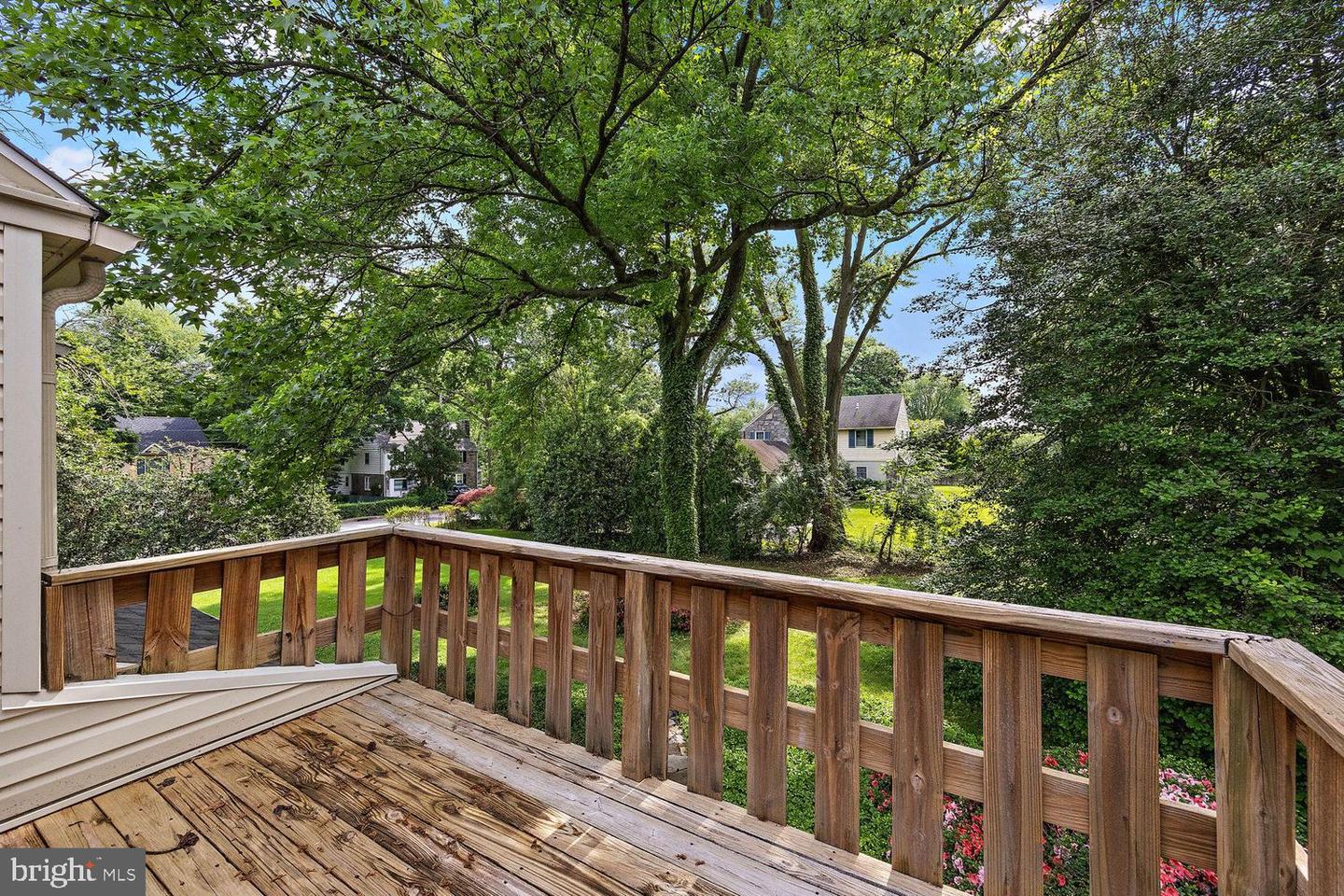 211 HARKER AVE