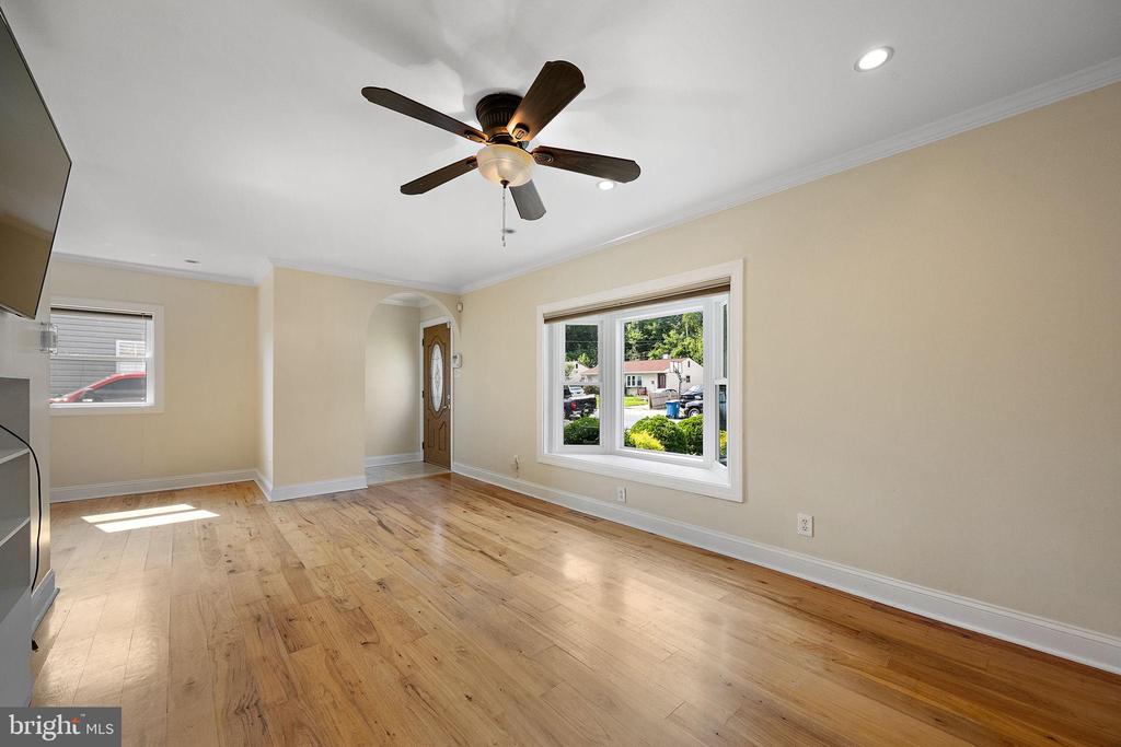 20 ST JOHN DR