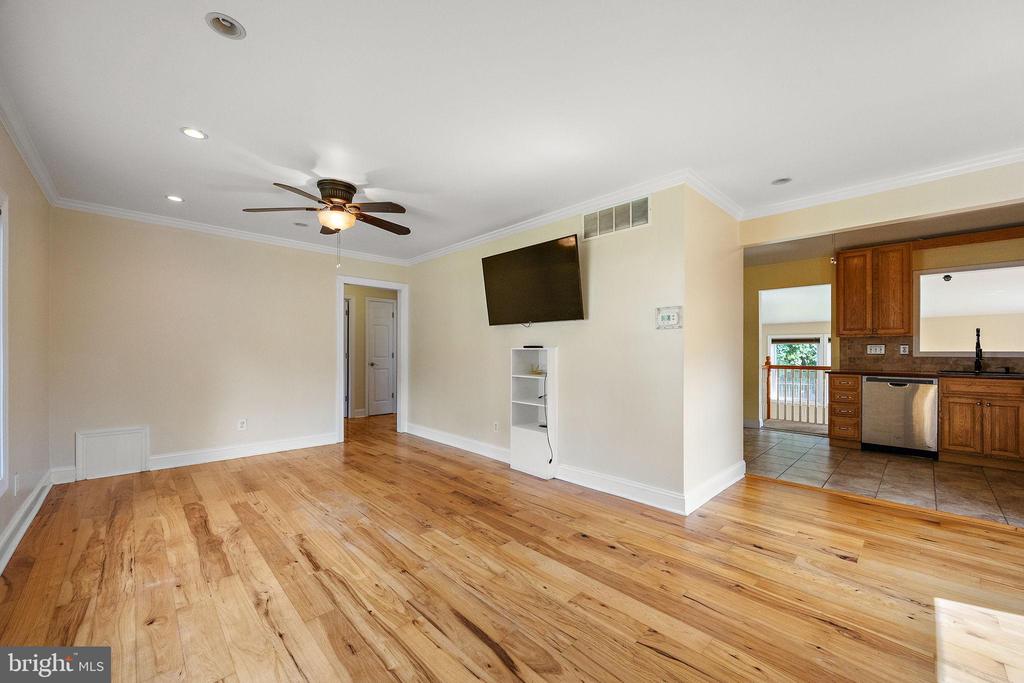 20 ST JOHN DR