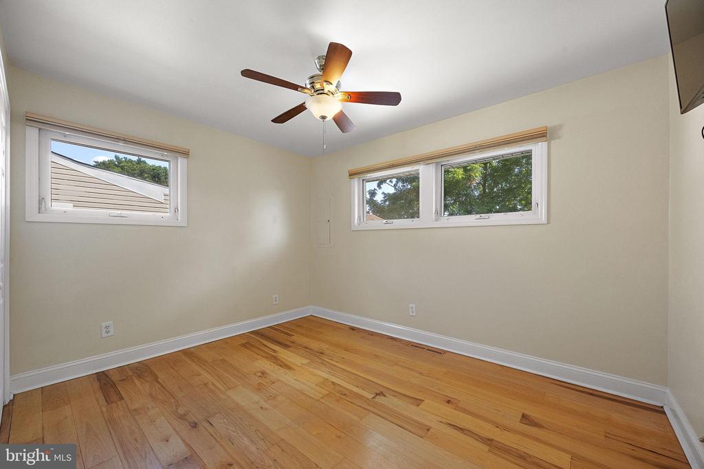 20 ST JOHN DR