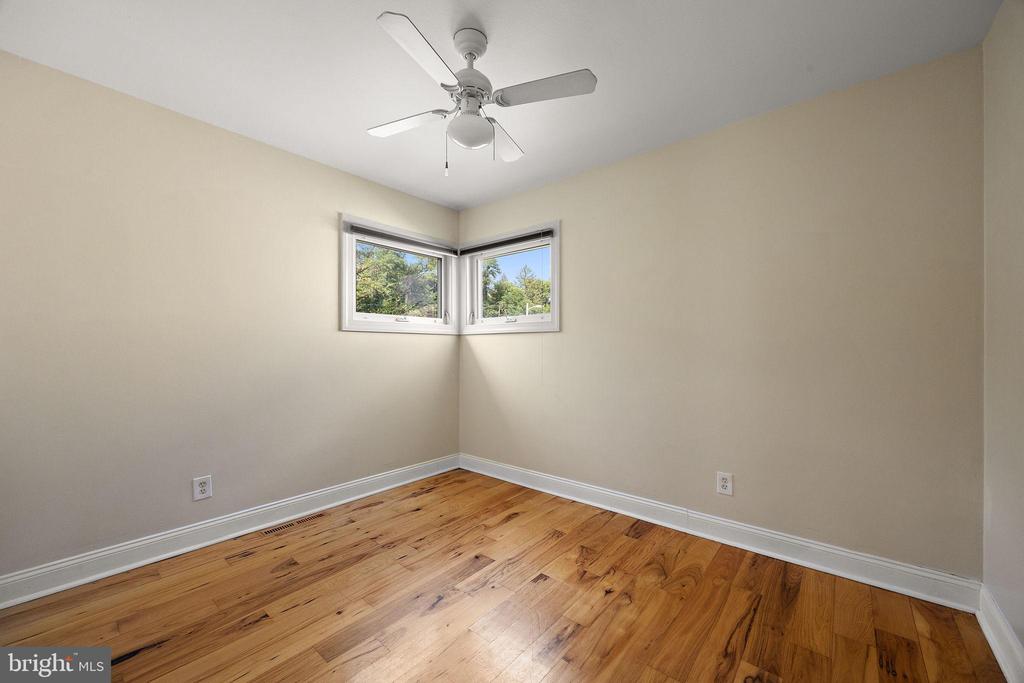 20 ST JOHN DR