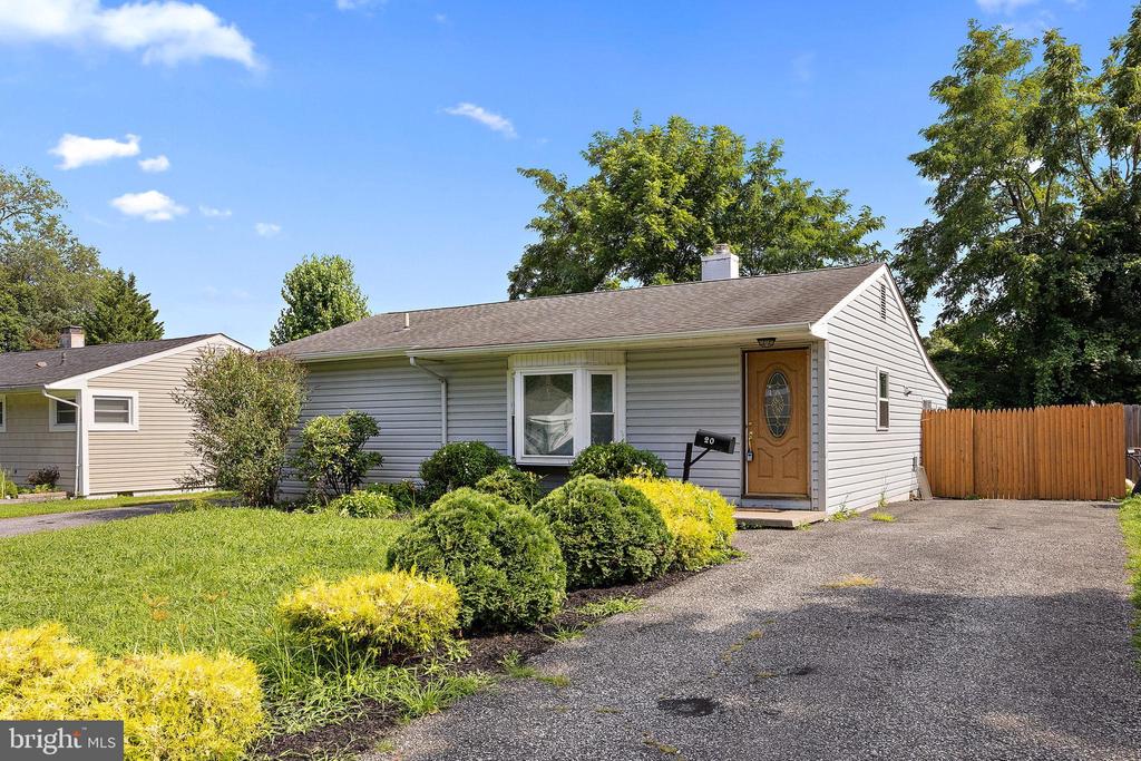 20 ST JOHN DR