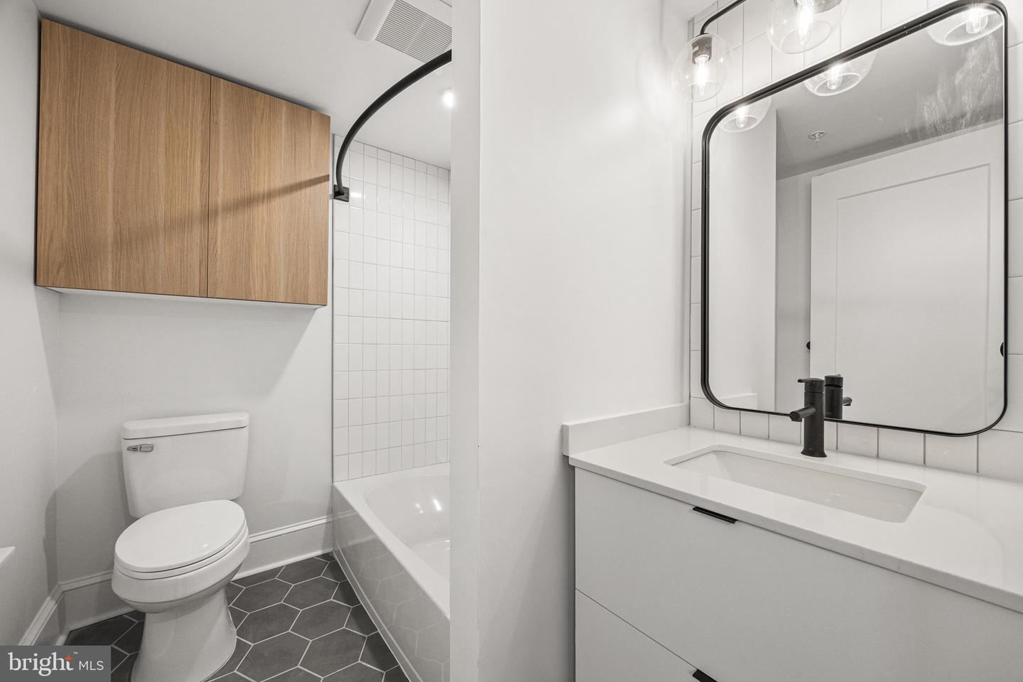 845 N TATNALL ST #UNIT 201