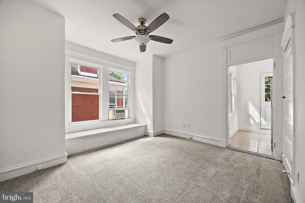 424 W 21ST ST #2