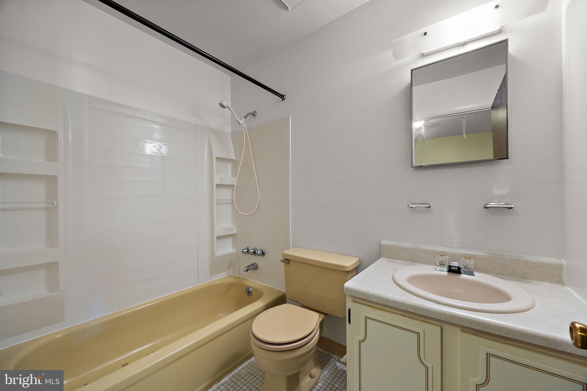 2105 Chelmsford Cir #2105